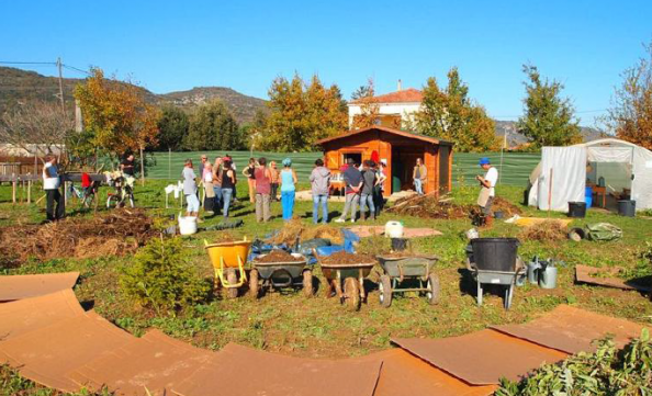 Le potager est aussi un outil de lien social - © D.R.