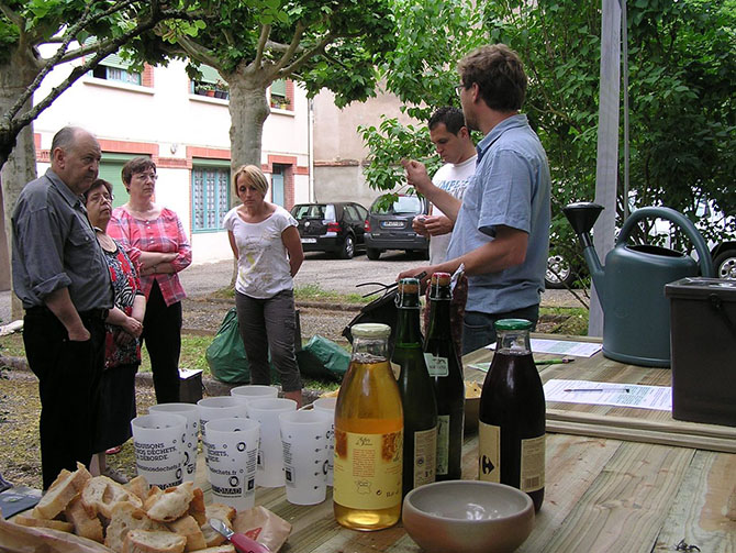 Un lieu de convivialité ancrée dans la notion de la démocratie participative - © E. Prédine