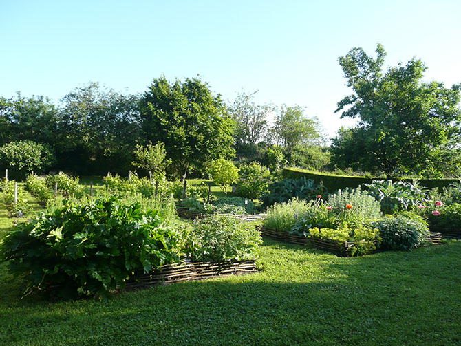 Le jardin des simples de la Devinière, maison de Rabelais à Seuilly (Indre) - © N. Dorion